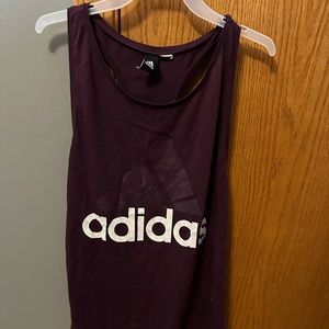 Women’s sports tank top